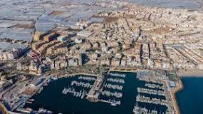 ¿Cuántos habitantes tiene Almería 2022?
