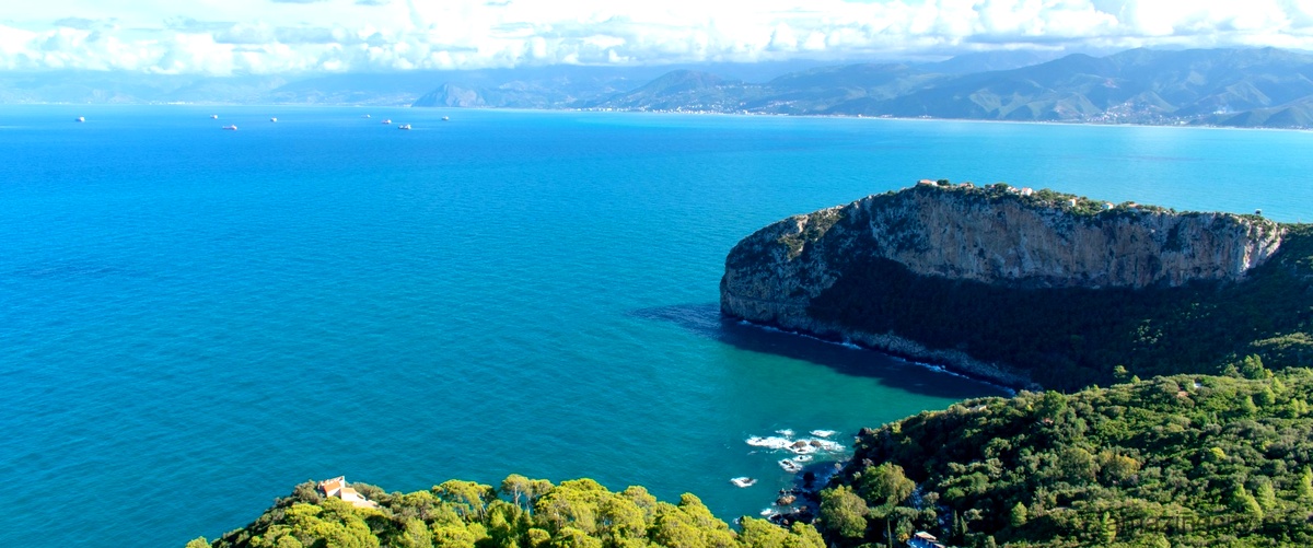 ¿Cuál es la segunda isla más grande del Mediterráneo?